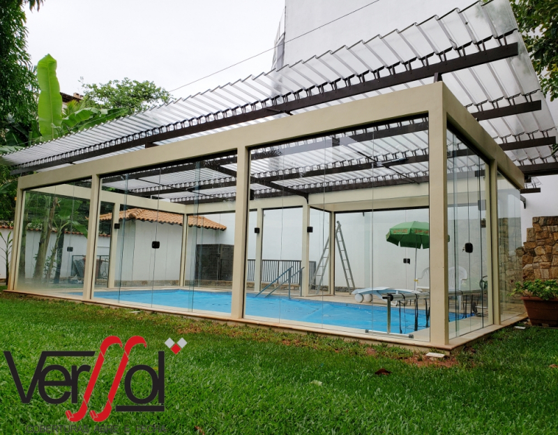 Instalação de Telhado de Vidro Abre e Fecha Primavera do Leste - Telhado de Vidro e Alumínio